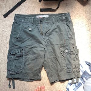 American eagle cargo shorts